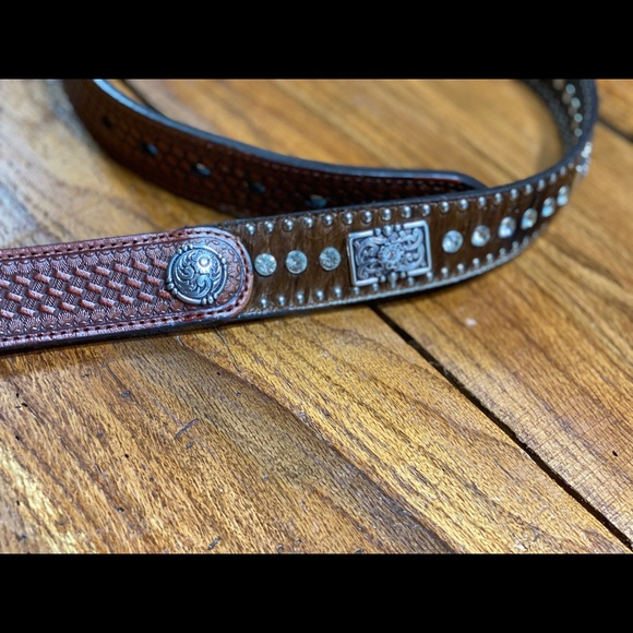Men’s Nocona clear rhinestone dark cowhide belt. - Picture 2 of 6